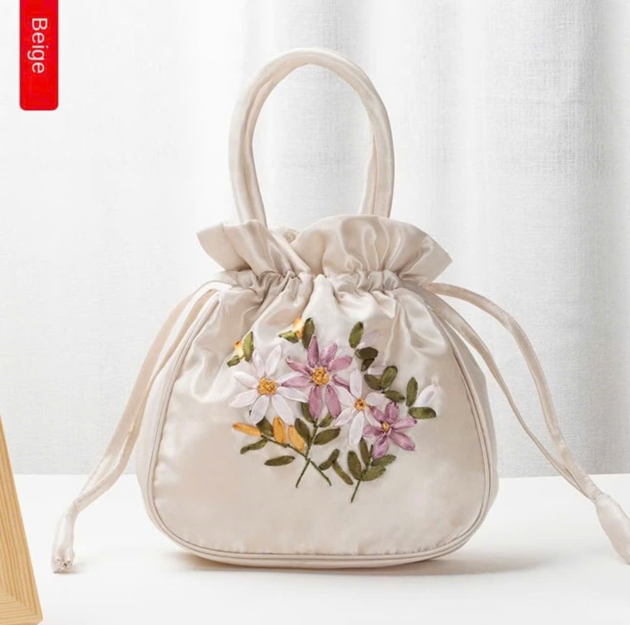 TUI028 - 1