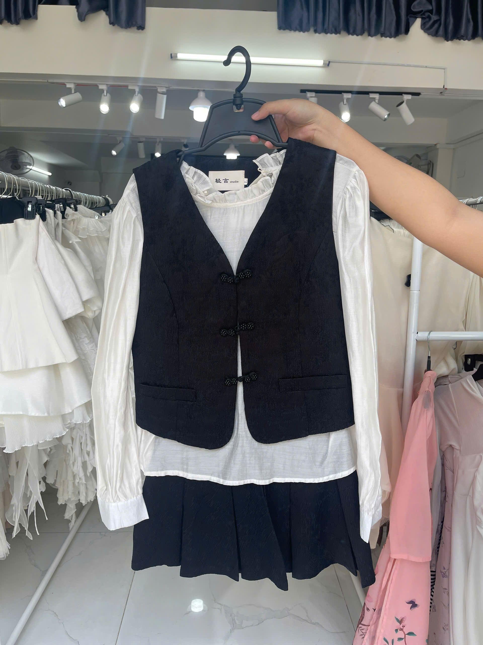 Set áo sơ mi gile - Size L - 99K L